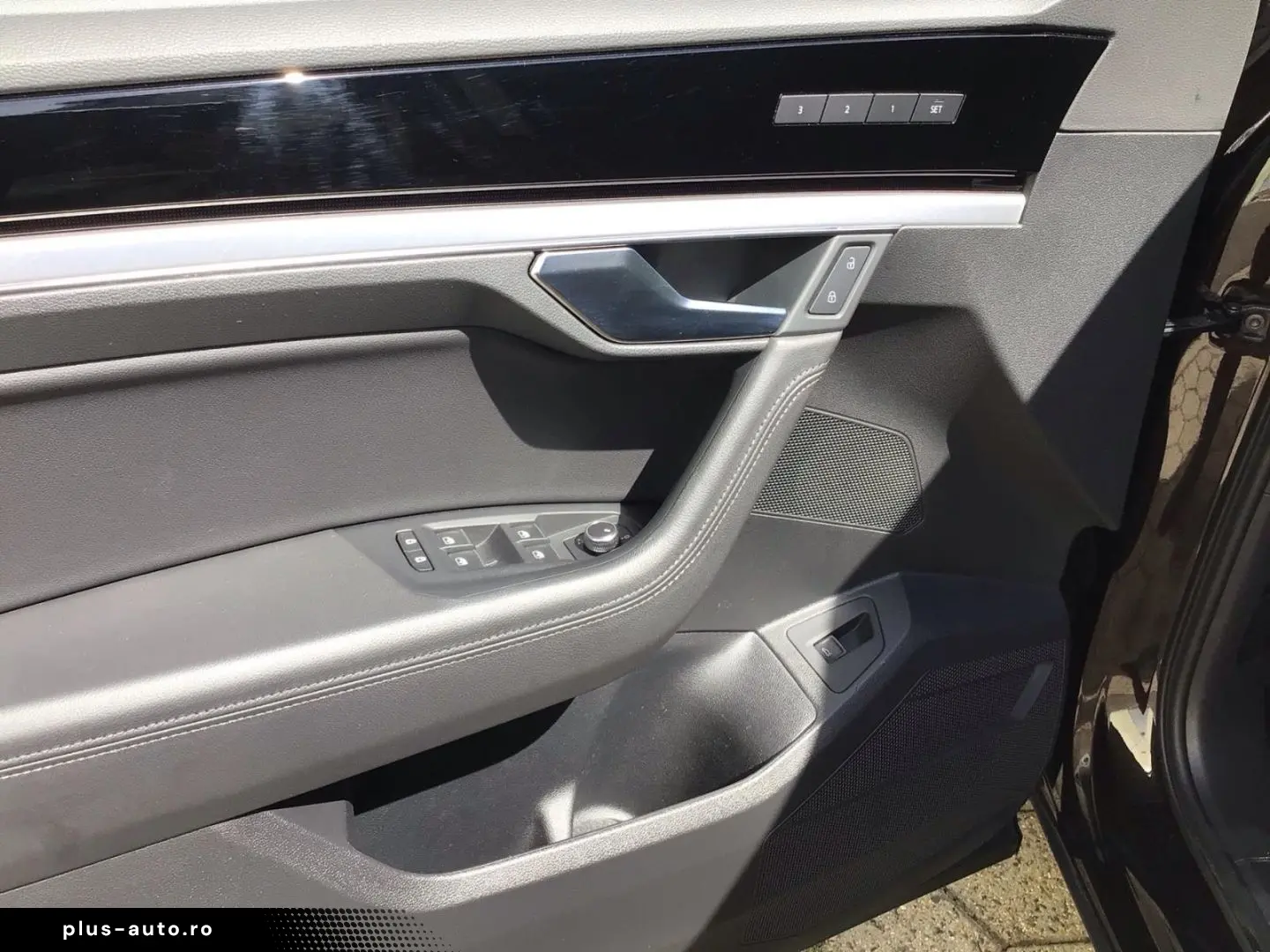 VW Touareg Elegance 4M BLACK MATRIX PANNO