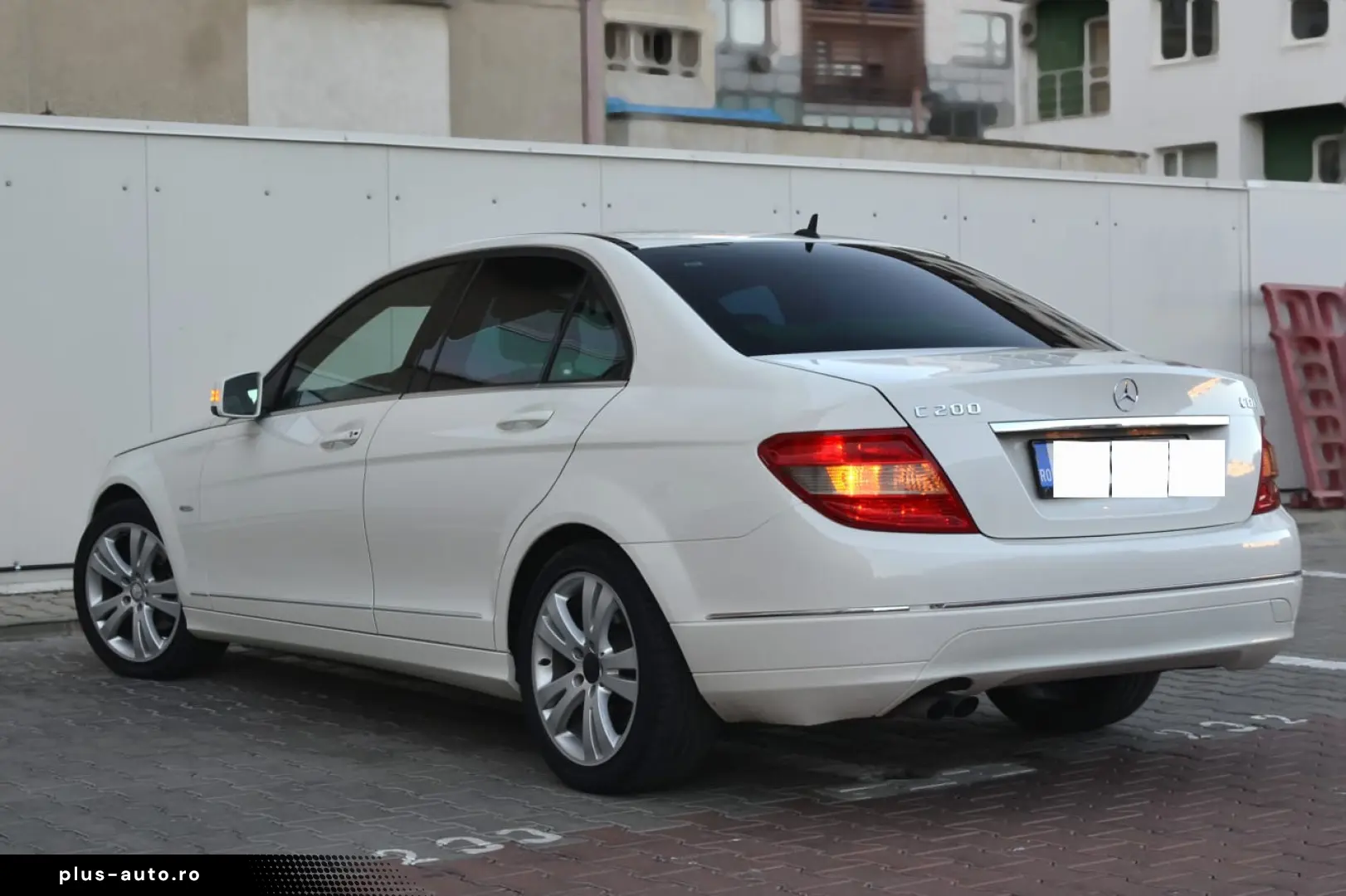 Mercedes-Benz C 200