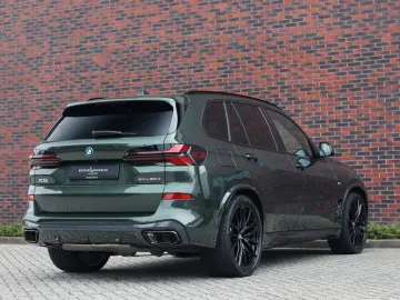 BMW X5 xDrive50e M Sport Pro   Sky Lounge • Masaj
