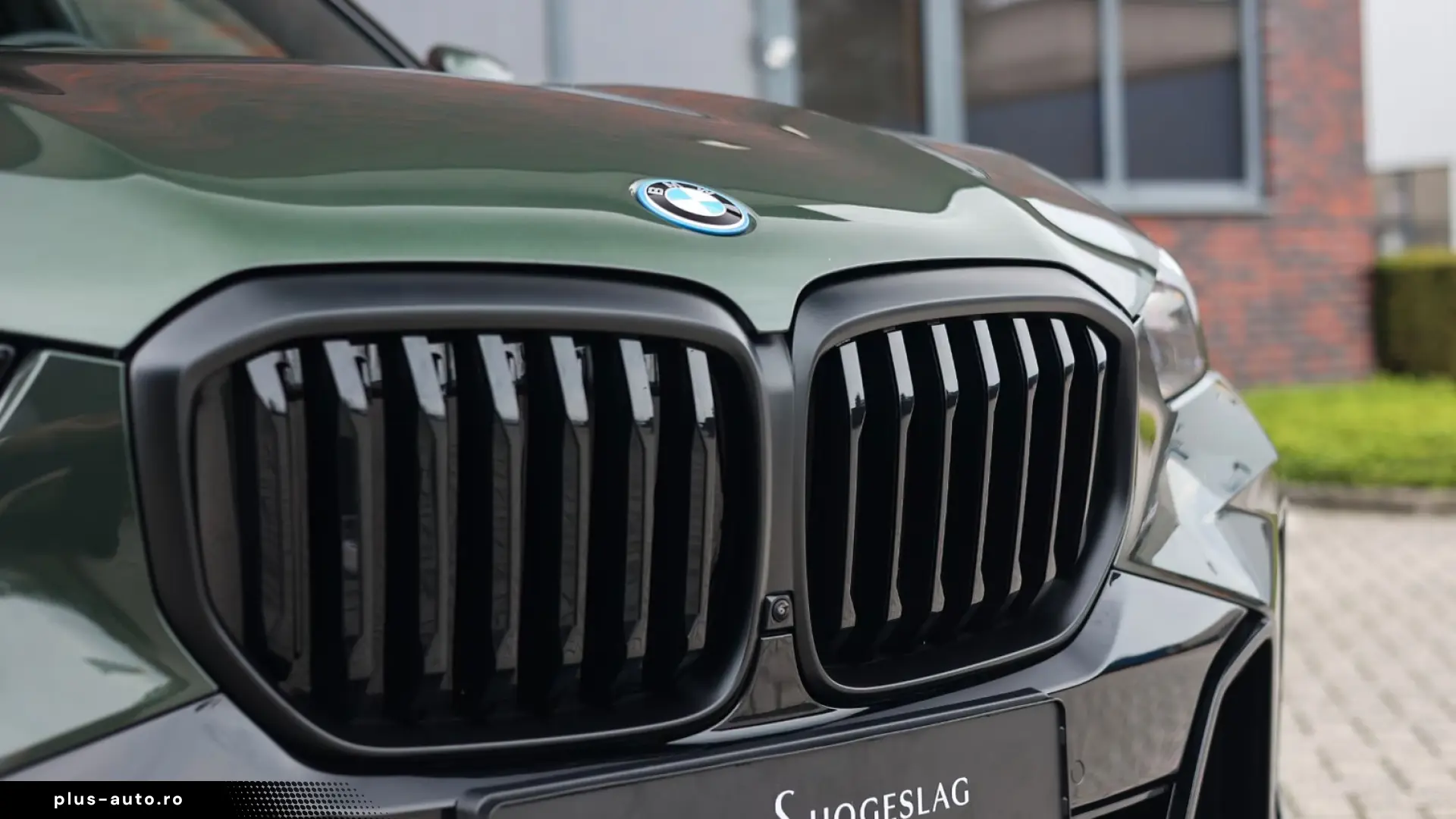 BMW X5 xDrive50e M Sport Pro   Sky Lounge • Masaj