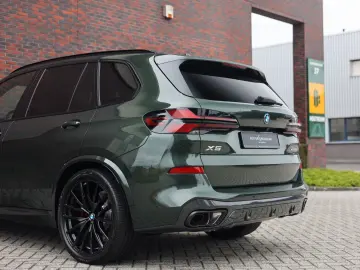 BMW X5 xDrive50e M Sport Pro   Sky Lounge • Masaj