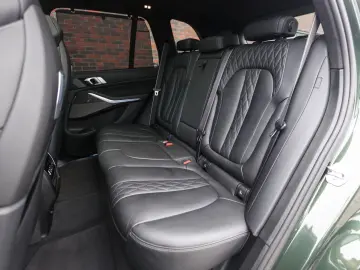 BMW X5 xDrive50e M Sport Pro   Sky Lounge • Masaj