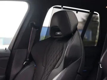 BMW X5 xDrive50e M Sport Pro   Sky Lounge • Masaj