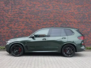 BMW X5 xDrive50e M Sport Pro   Sky Lounge • Masaj