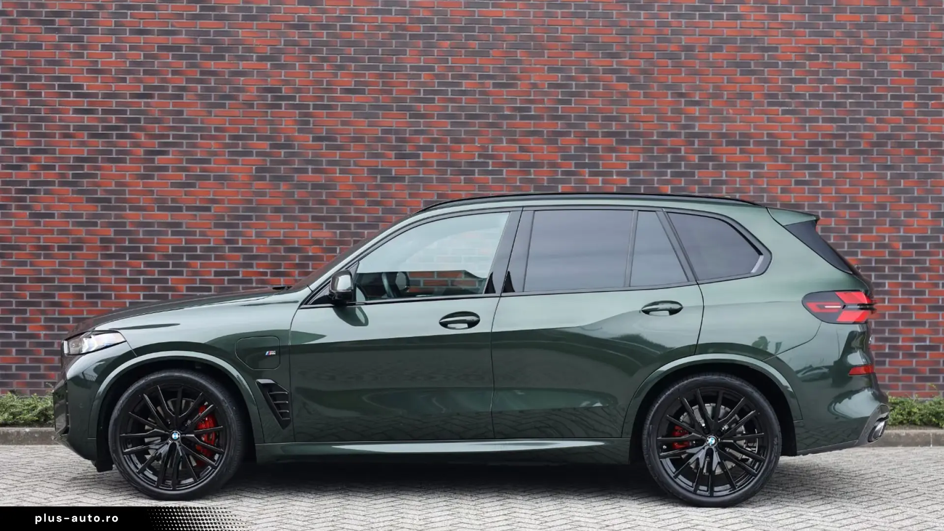BMW X5 xDrive50e M Sport Pro   Sky Lounge • Masaj