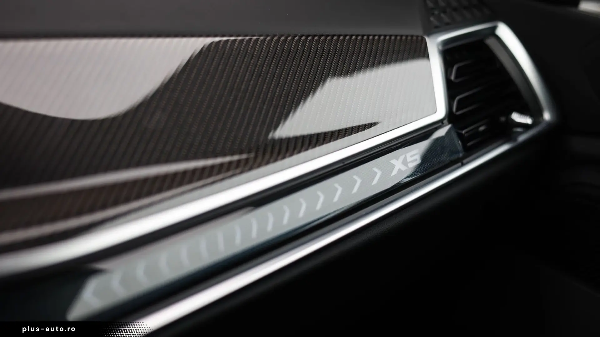 BMW X5 xDrive50e M Sport Pro   Sky Lounge • Masaj