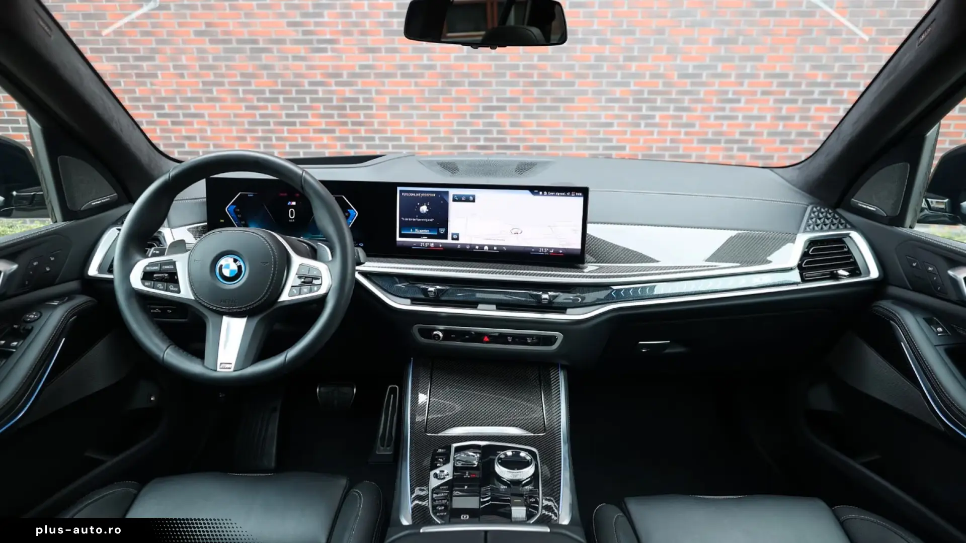 BMW X5 xDrive50e M Sport Pro   Sky Lounge • Masaj