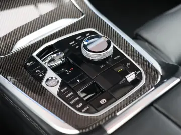 BMW X5 xDrive50e M Sport Pro   Sky Lounge • Masaj