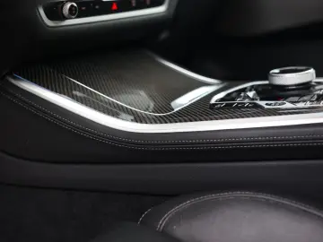 BMW X5 xDrive50e M Sport Pro   Sky Lounge • Masaj