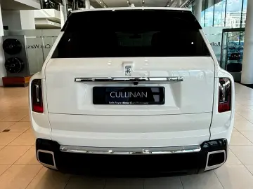 Rolls-Royce Cullinan 2026   Starlight