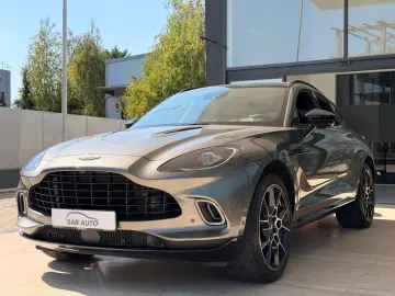 Aston-Martin Dbx