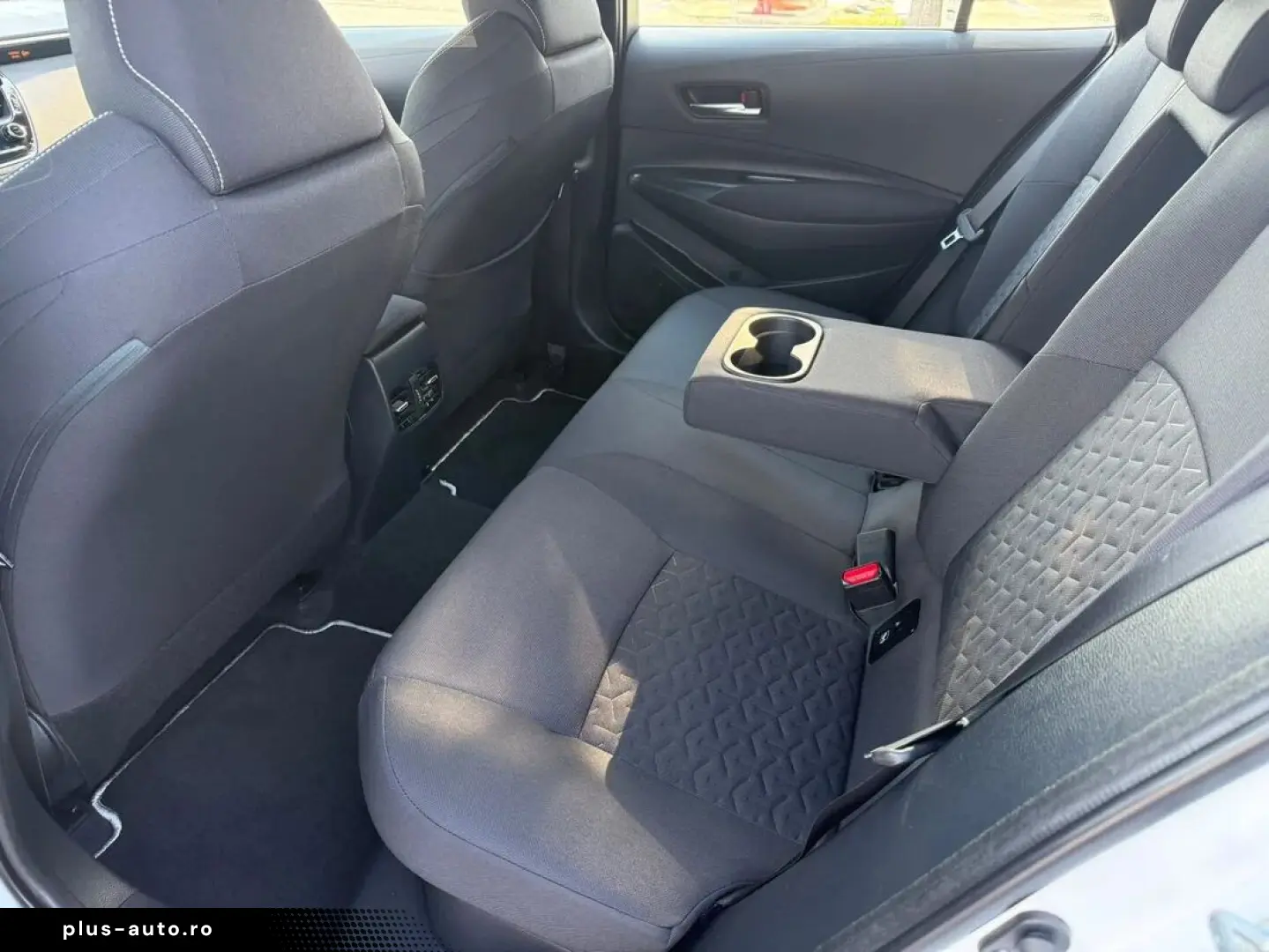 Toyota Corolla Touring Sports 1.8 Hybrid Dynamic Hsd E-CVT