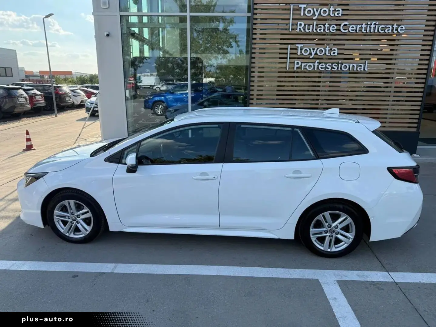 Toyota Corolla Touring Sports 1.8 Hybrid Dynamic Hsd E-CVT
