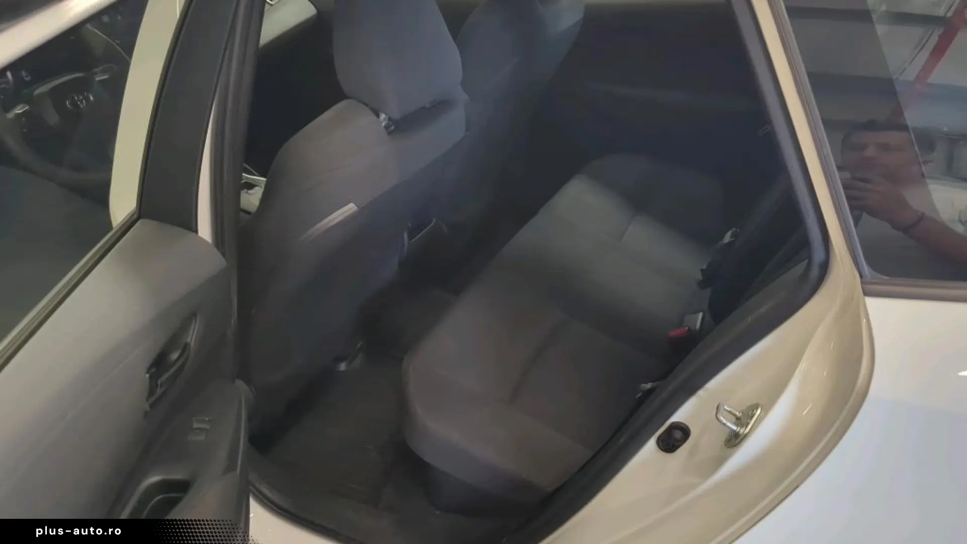 Toyota Corolla 1.8 Hybrid