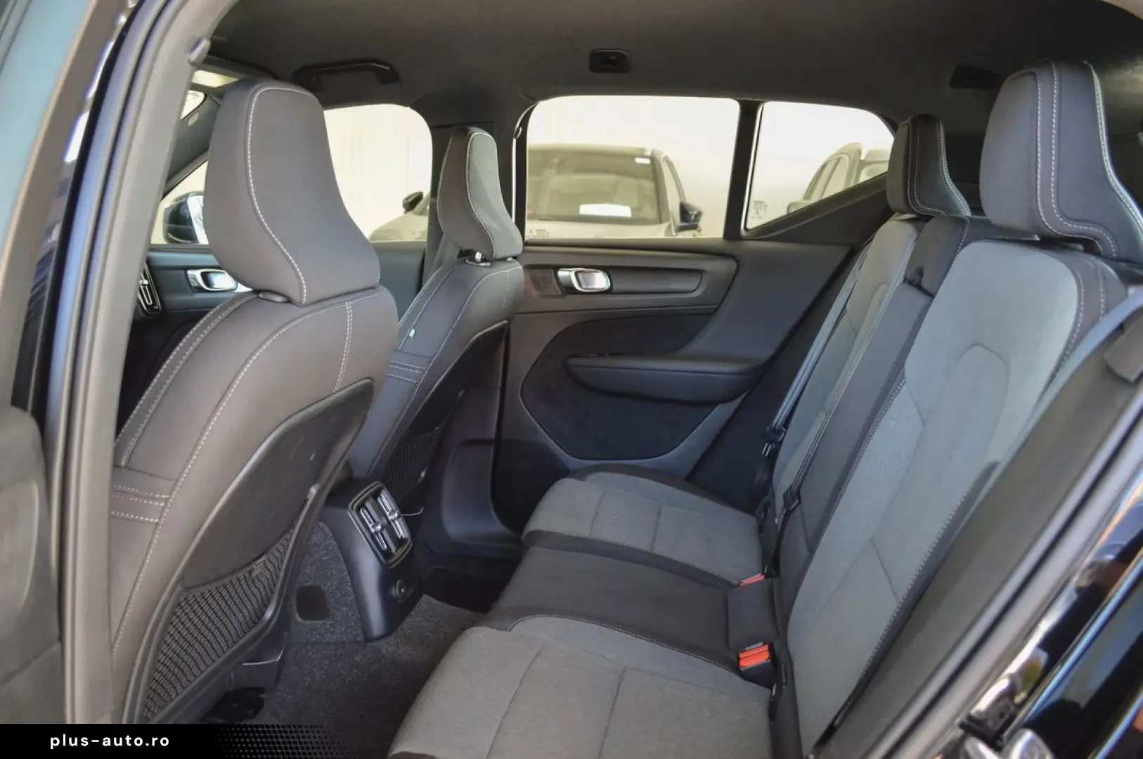 2021 Volvo XC-40 T4 Recharge Plug-in Hybrid    Rate Fixe   G