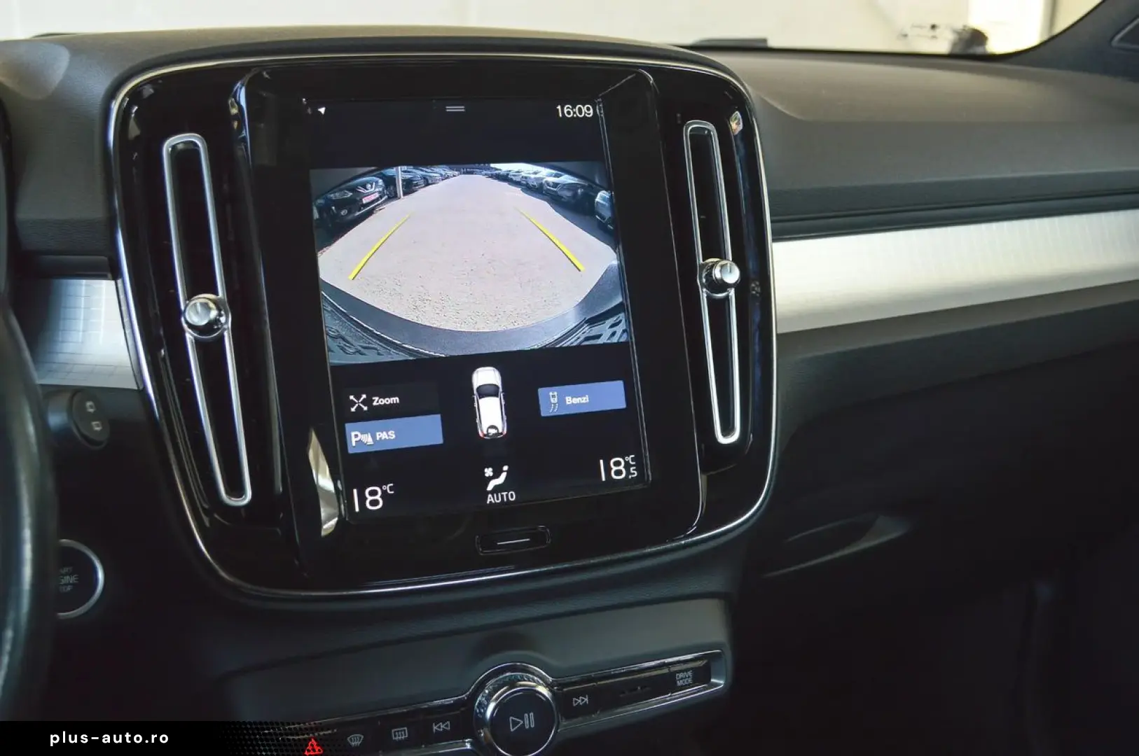 2021 Volvo XC-40 T4 Recharge Plug-in Hybrid    Rate Fixe   G