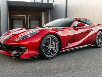FERRARI 812 Competizione - Rosso Magma - Atelier - 1 of