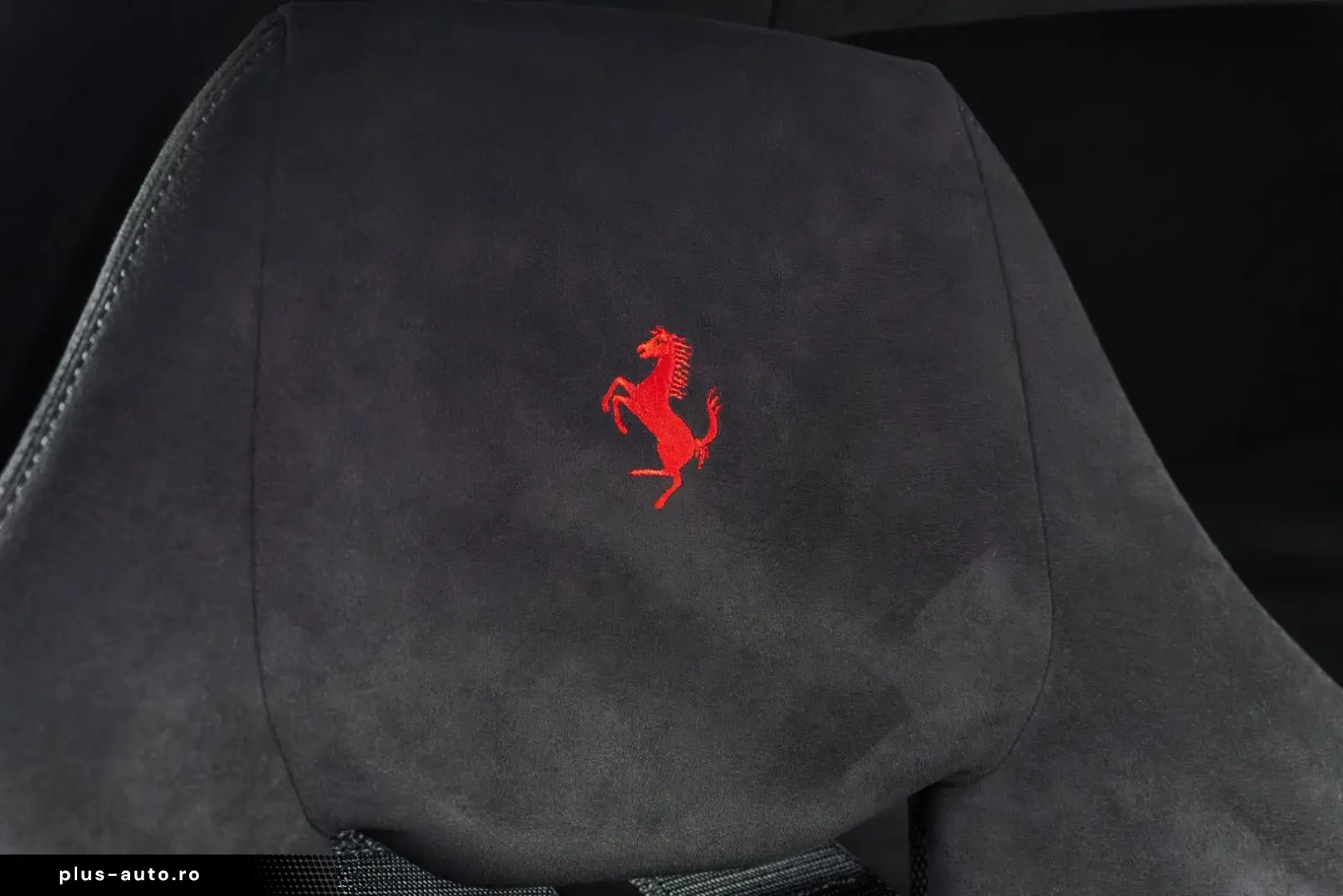 FERRARI 812 Competizione - Rosso Magma - Atelier - 1 of