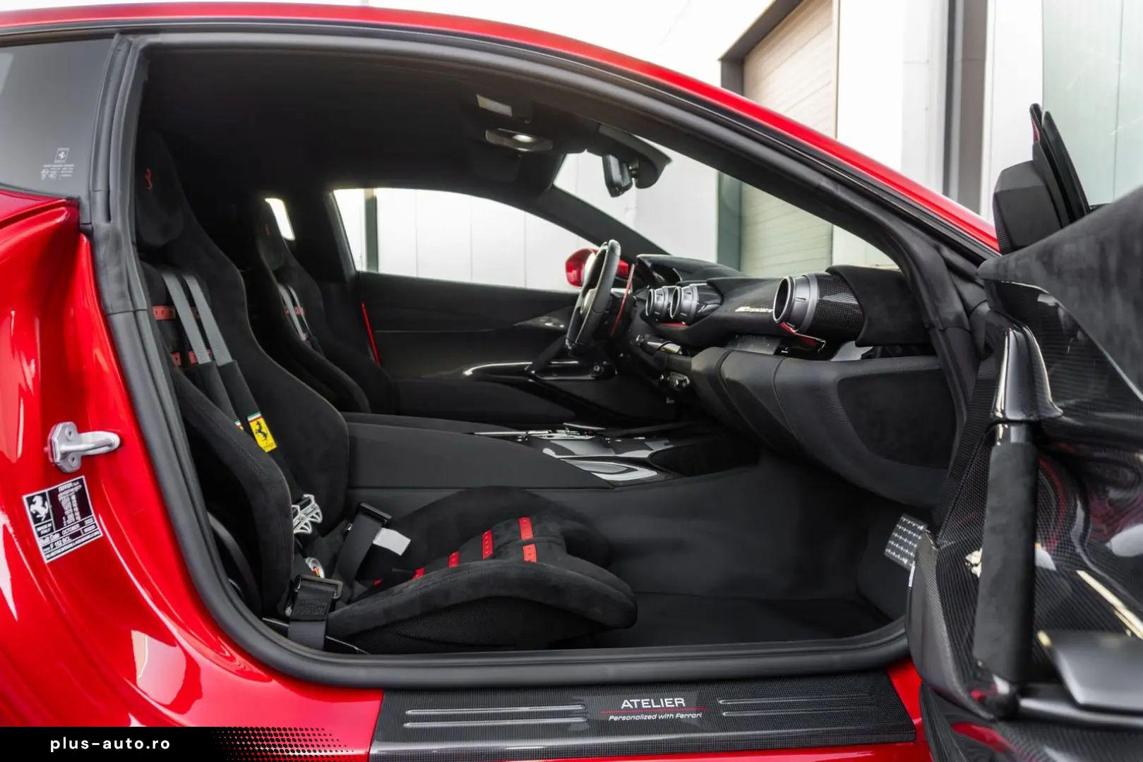 FERRARI 812 Competizione - Rosso Magma - Atelier - 1 of