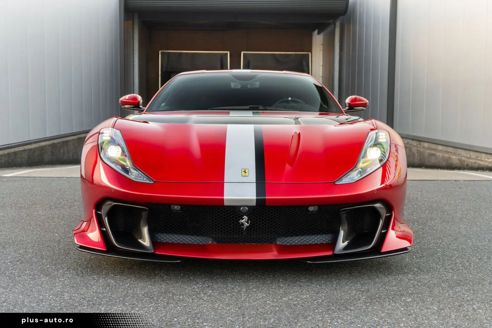 FERRARI 812 Competizione - Rosso Magma - Atelier - 1 of