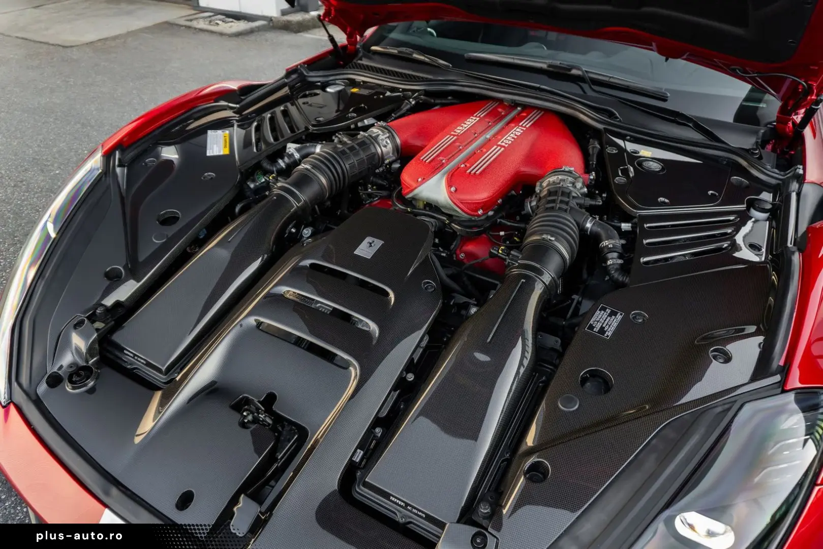 FERRARI 812 Competizione - Rosso Magma - Atelier - 1 of