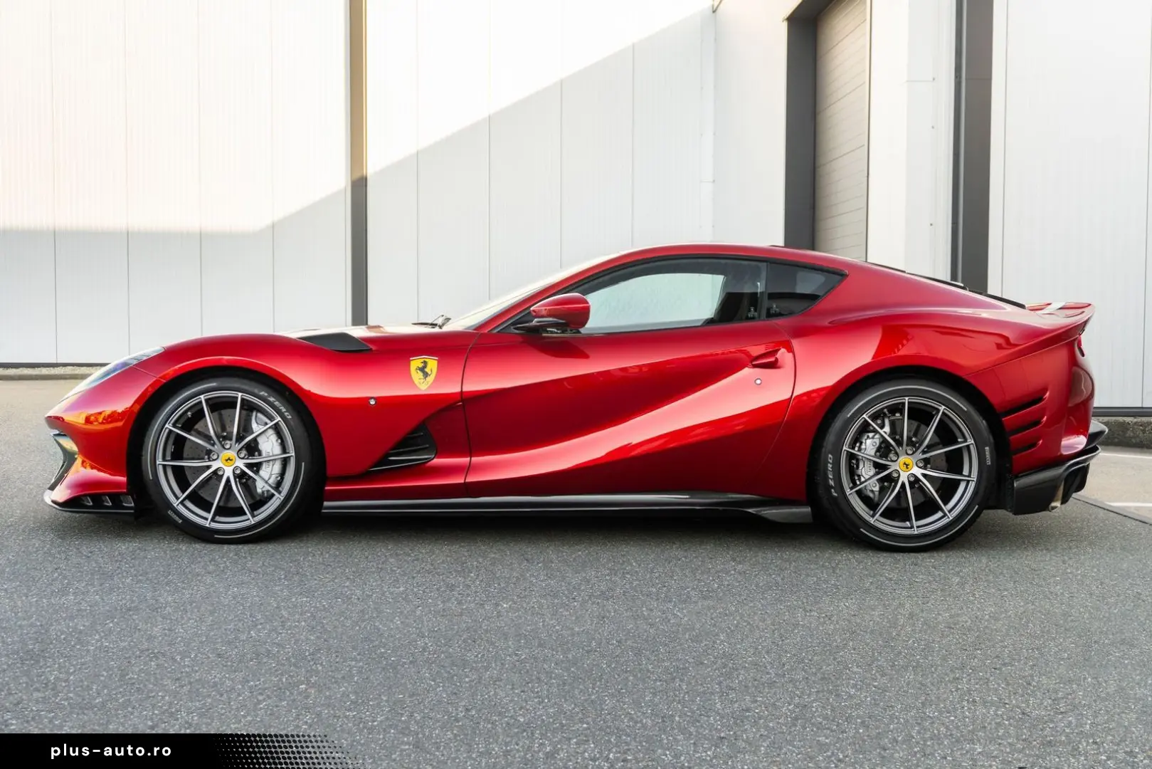 FERRARI 812 Competizione - Rosso Magma - Atelier - 1 of
