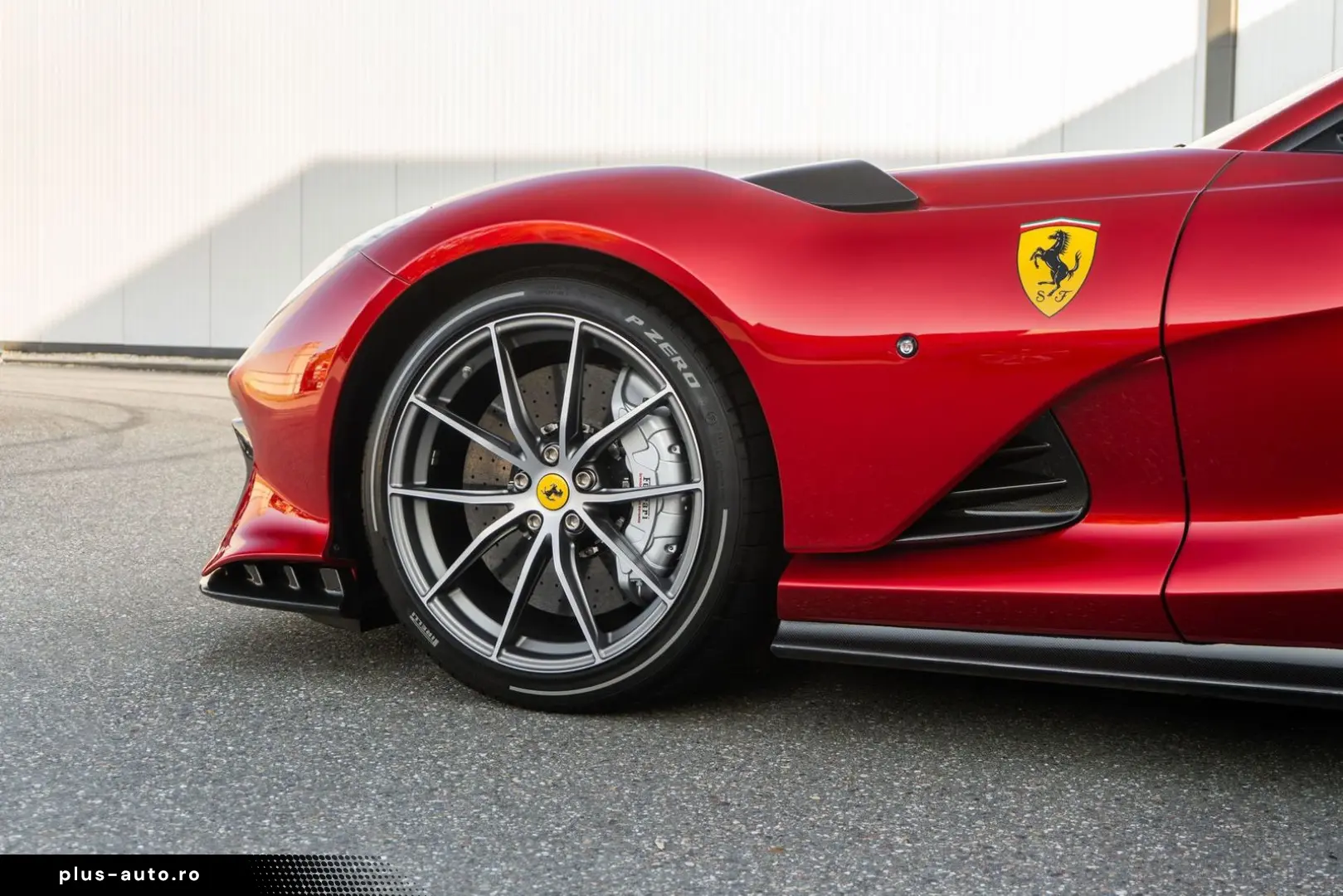 FERRARI 812 Competizione - Rosso Magma - Atelier - 1 of