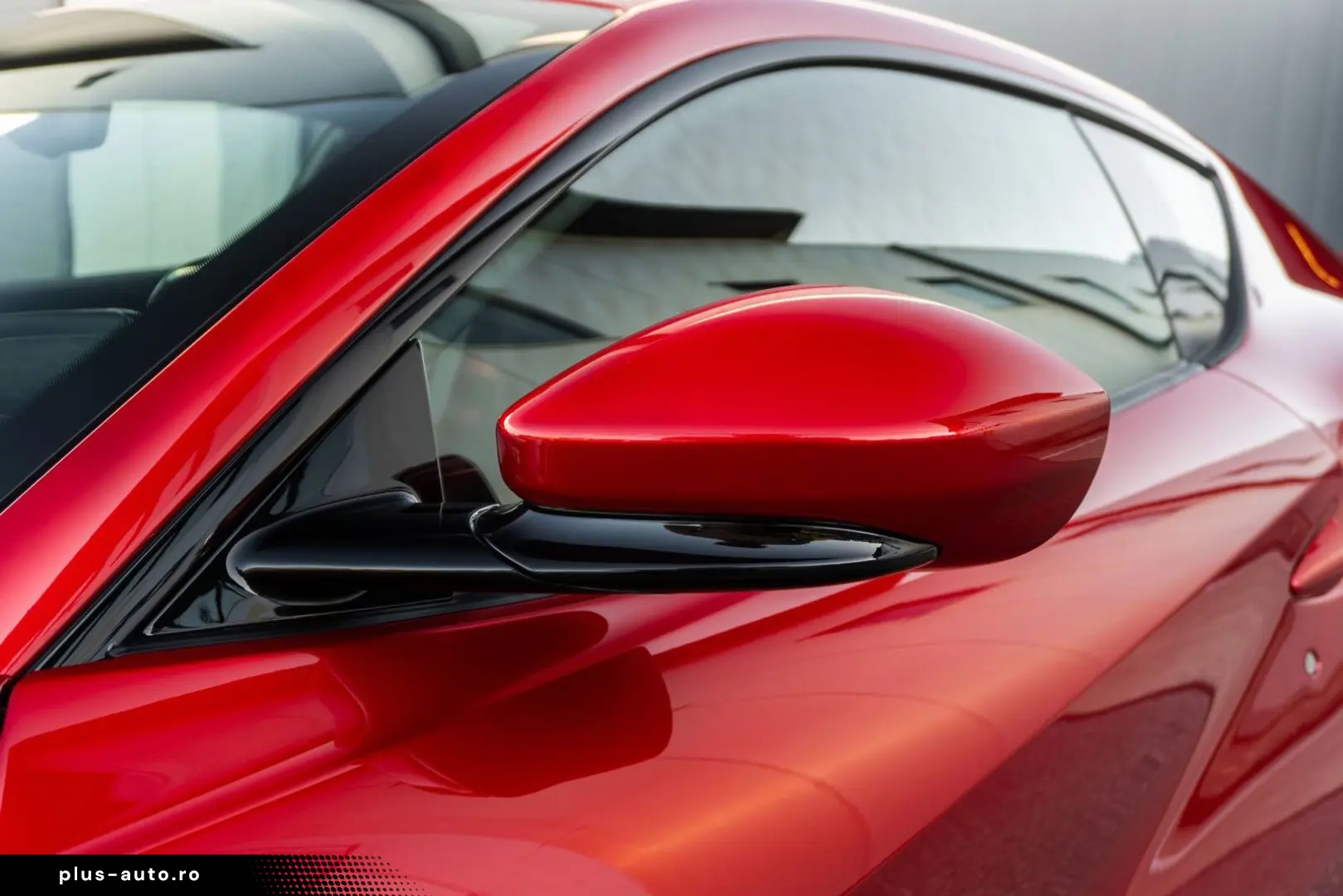 FERRARI 812 Competizione - Rosso Magma - Atelier - 1 of
