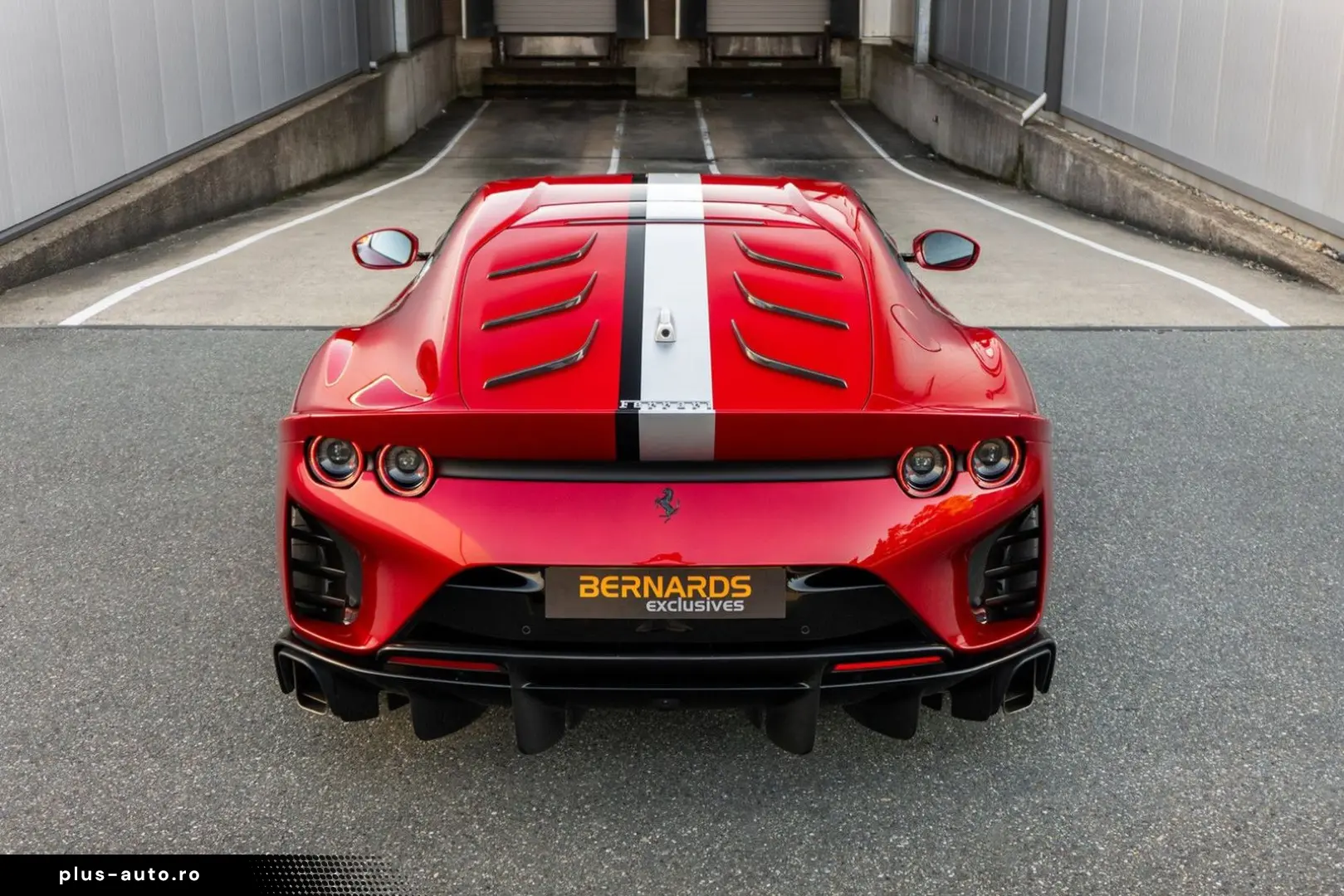FERRARI 812 Competizione - Rosso Magma - Atelier - 1 of