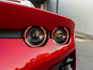 FERRARI 812 Competizione - Rosso Magma - Atelier - 1 of