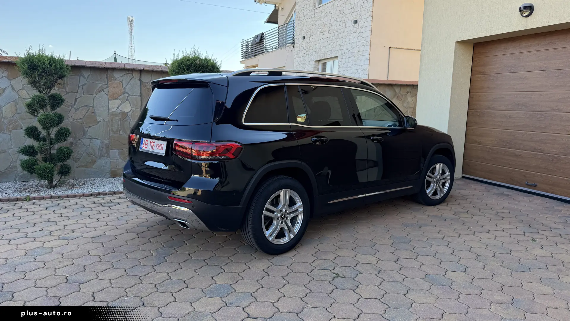 Mercedes-Benz GLB 220d 4Matic   TVA deductibil   finantare