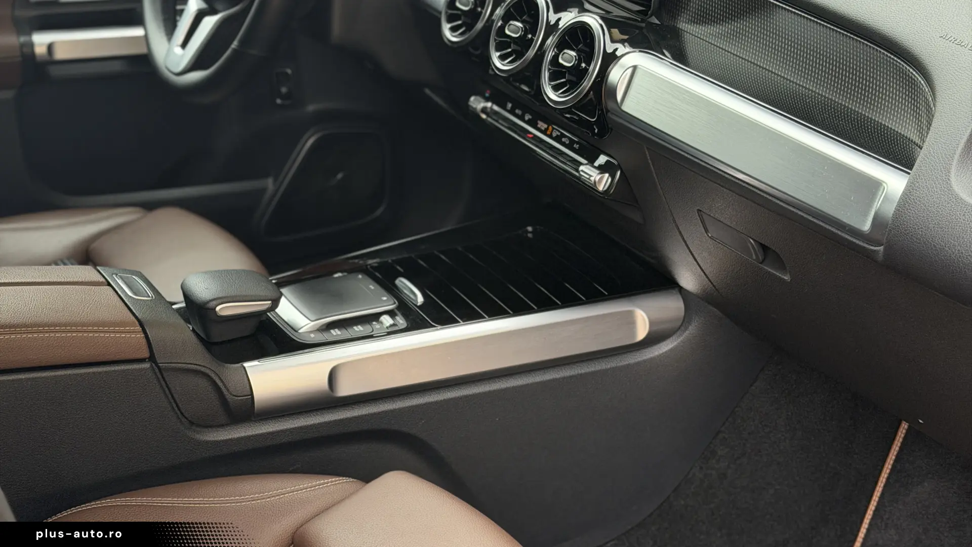 Mercedes-Benz GLB 220d 4Matic   TVA deductibil   finantare