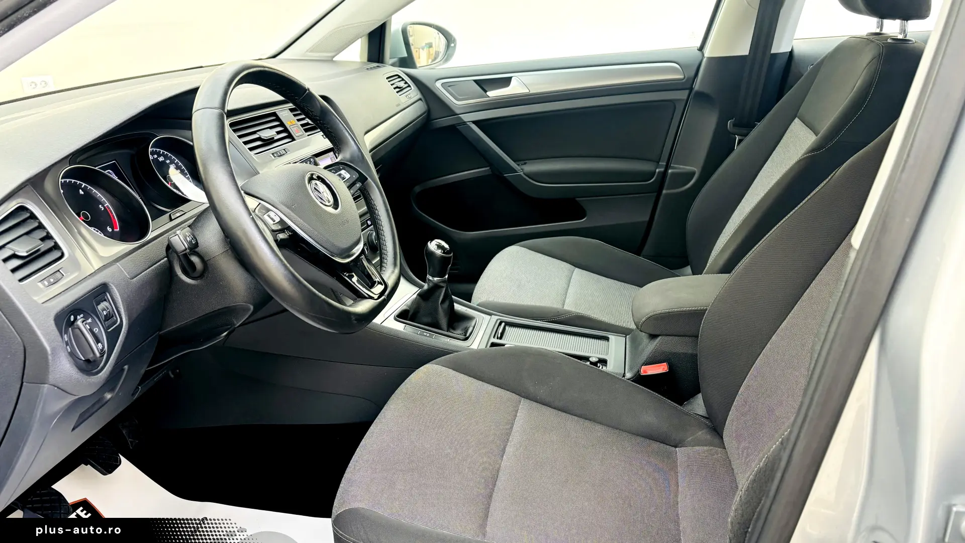 VOLKSWAGEN   GOLF 7   1.6 TDI   105CP   An 2015   Euro 5   M