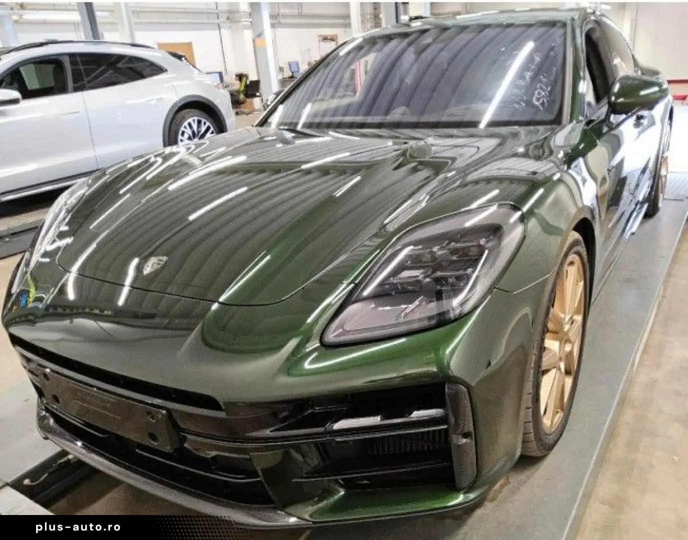 PORSCHE Panamera Turbo E-Hybrid Active Ride SportDesign