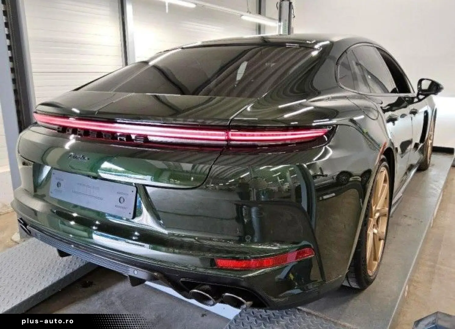 PORSCHE Panamera Turbo E-Hybrid Active Ride SportDesign