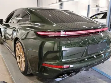 PORSCHE Panamera Turbo E-Hybrid Active Ride SportDesign
