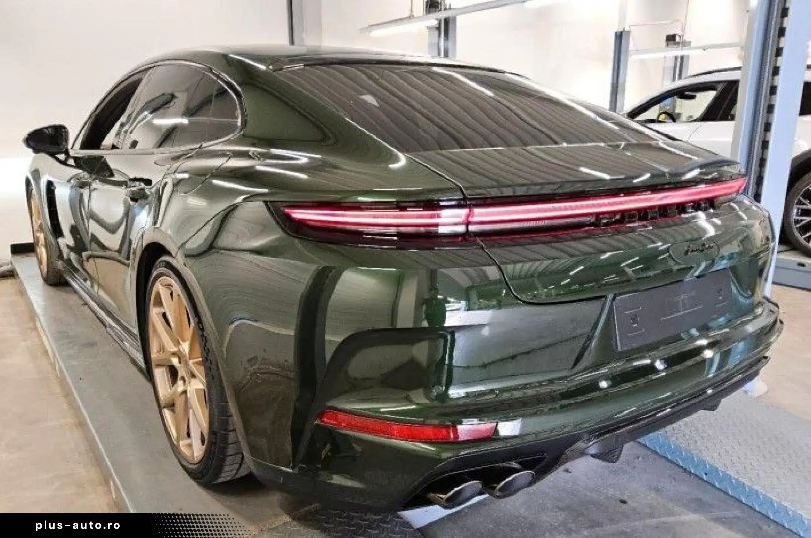 PORSCHE Panamera Turbo E-Hybrid Active Ride SportDesign