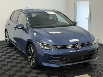 Volkswagen Golf 1.5 eTSI DSG Life 5Y guarantee ErgoActiv