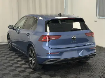 Volkswagen Golf 1.5 eTSI DSG Life 5Y guarantee ErgoActiv
