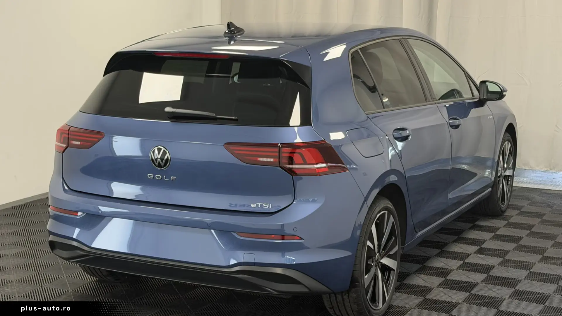 Volkswagen Golf 1.5 eTSI DSG Life 5Y guarantee ErgoActiv