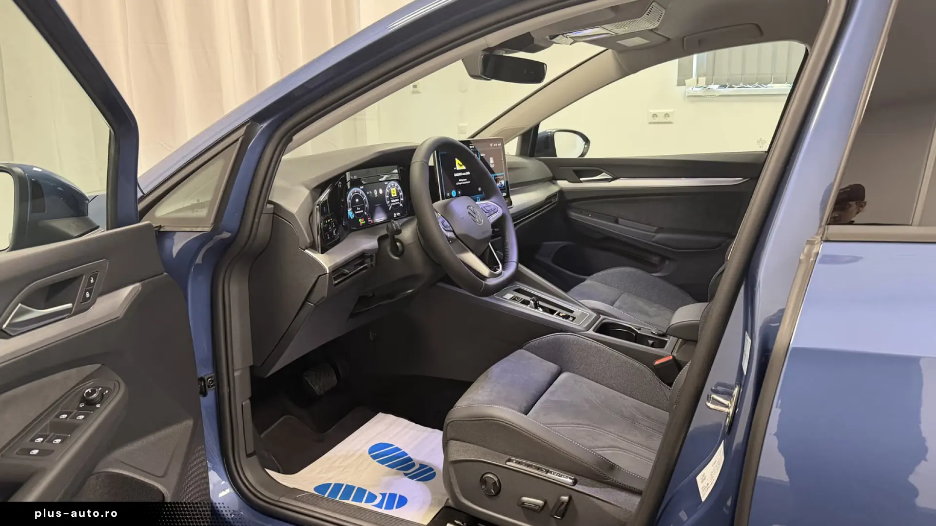 Volkswagen Golf 1.5 eTSI DSG Life 5Y guarantee ErgoActiv
