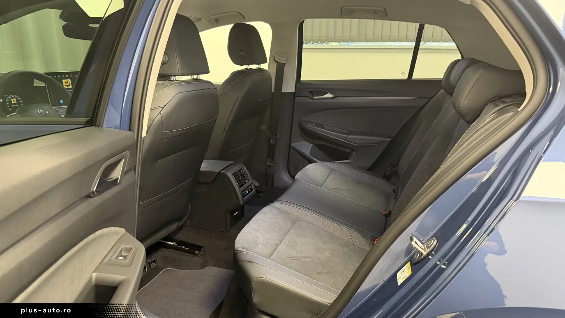 Volkswagen Golf 1.5 eTSI DSG Life 5Y guarantee ErgoActiv
