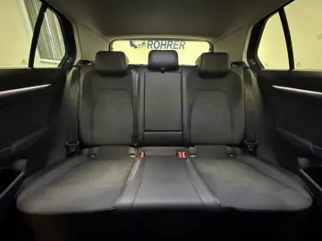 Volkswagen Golf 1.5 eTSI DSG Life 5Y guarantee ErgoActiv
