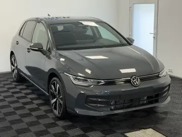 Volkswagen Golf 1.5 TSI Life 5Y guarantee ErgoActiv