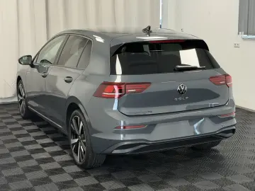 Volkswagen Golf 1.5 TSI Life 5Y guarantee ErgoActiv
