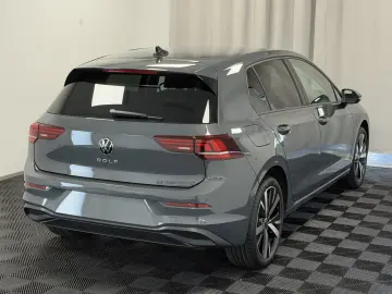 Volkswagen Golf 1.5 TSI Life 5Y guarantee ErgoActiv