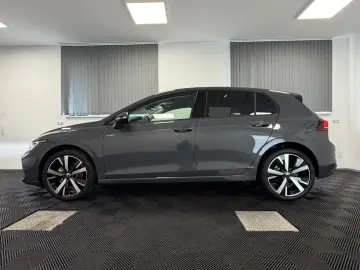 Volkswagen Golf 1.5 TSI Life 5Y guarantee ErgoActiv