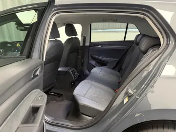 Volkswagen Golf 1.5 TSI Life 5Y guarantee ErgoActiv