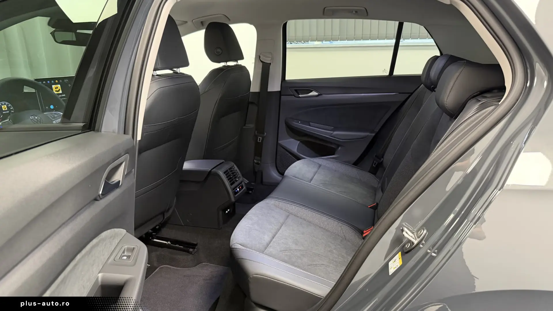 Volkswagen Golf 1.5 TSI Life 5Y guarantee ErgoActiv