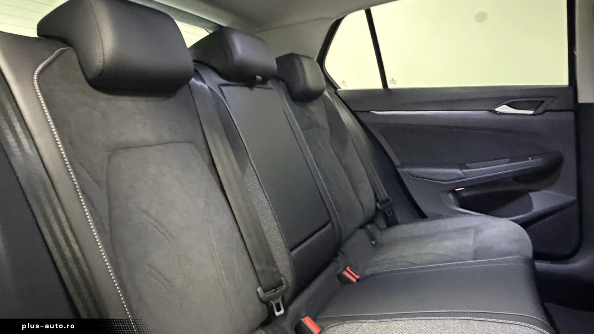 Volkswagen Golf 1.5 TSI Life 5Y guarantee ErgoActiv